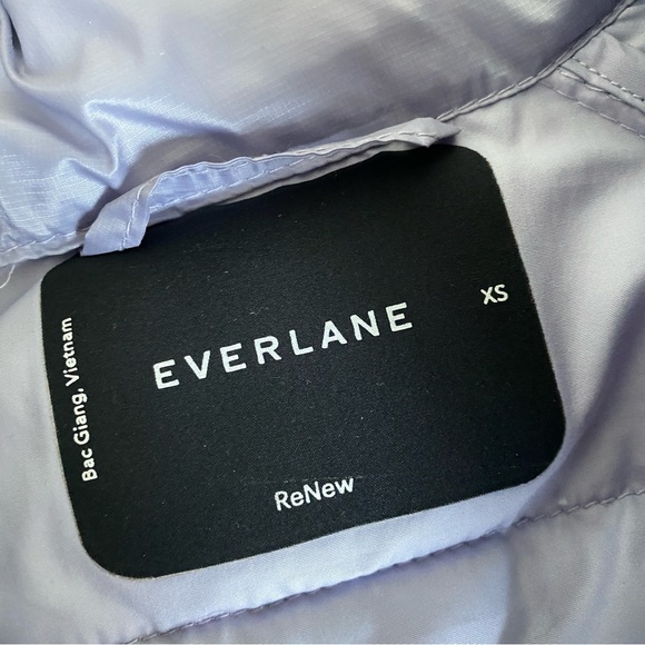 Everlane the renew lightweight puffer lavender - Picture 4 of 5